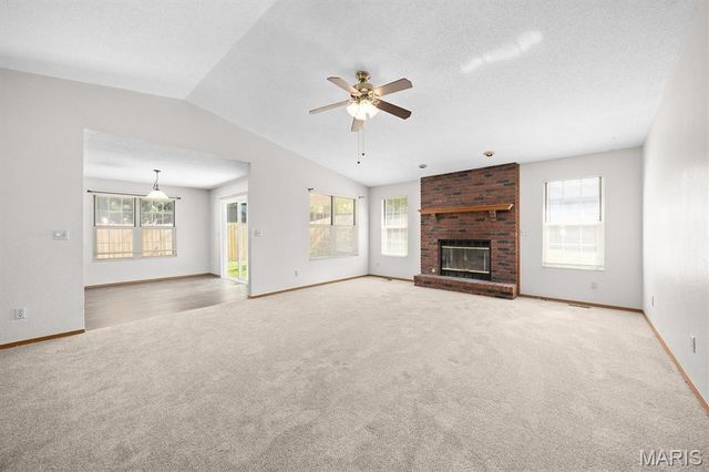 1406 Blackberry Lane, O'fallon, IL 62269