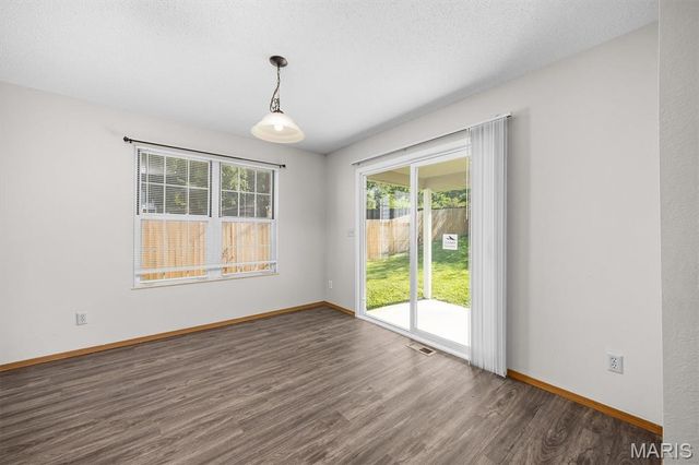 1406 Blackberry Lane, O'fallon, IL 62269