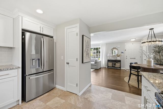 22 Rockledge Drive, West Hartford, CT 06107