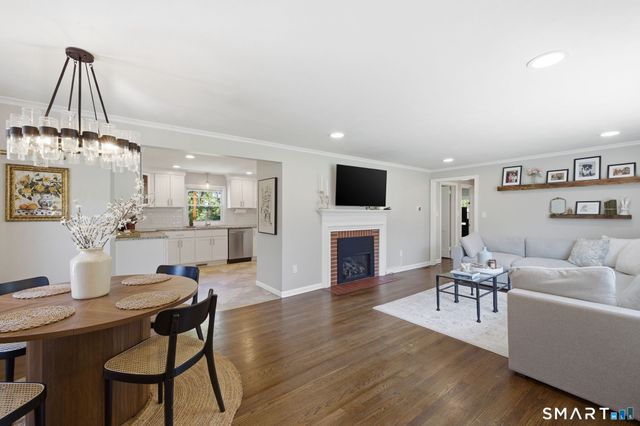 22 Rockledge Drive, West Hartford, CT 06107