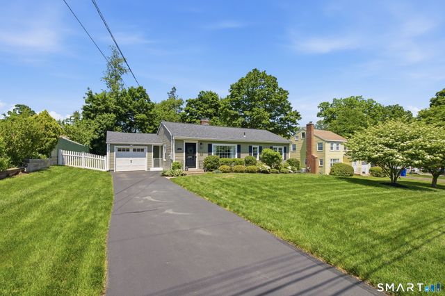 22 Rockledge Drive, West Hartford, CT 06107