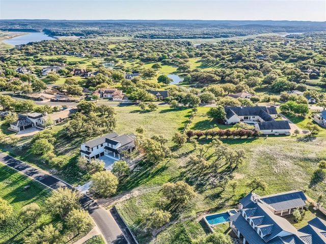 27209 Waterfall Hill PKWY, Spicewood, TX 78669