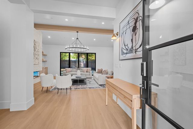 5564 Fetz Ln, Fair Oaks, CA 95628