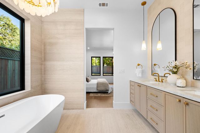 5564 Fetz Ln, Fair Oaks, CA 95628