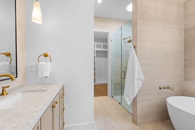 5564 Fetz Ln, Fair Oaks, CA 95628