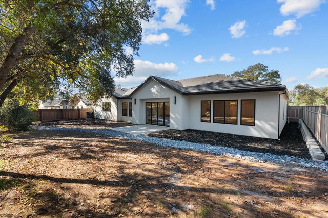 5564 Fetz Ln, Fair Oaks, CA 95628