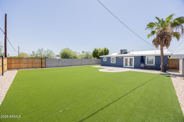 1346 E ALMERIA Road, Phoenix, AZ 85006