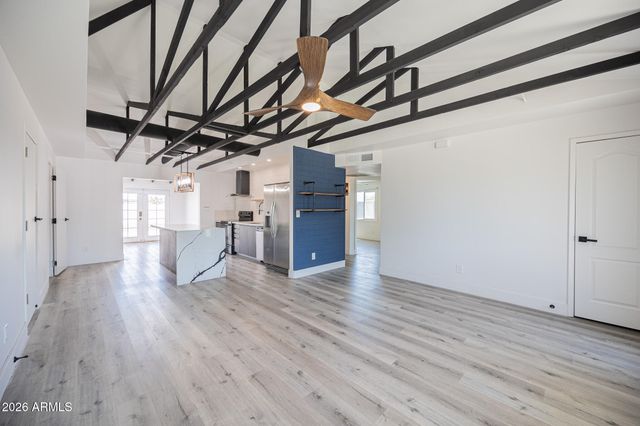 1346 E ALMERIA Road, Phoenix, AZ 85006