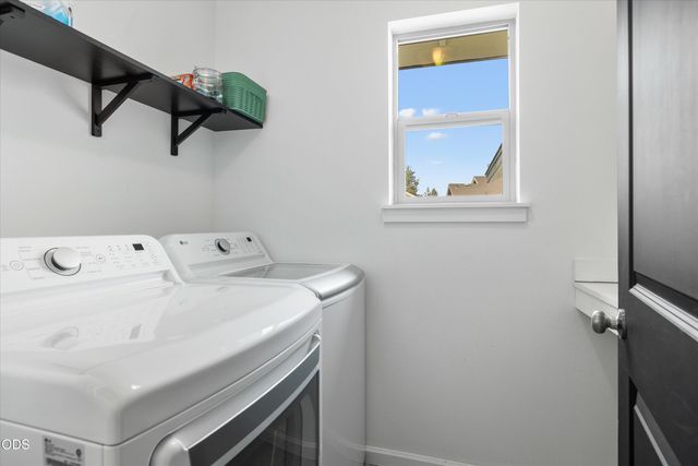 20372 Rocca Way, Bend, OR 97702