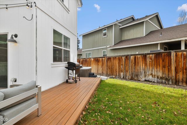 20372 Rocca Way, Bend, OR 97702
