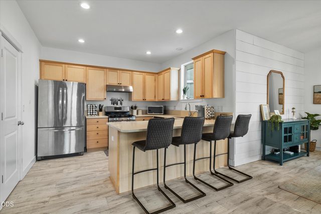 20372 Rocca Way, Bend, OR 97702
