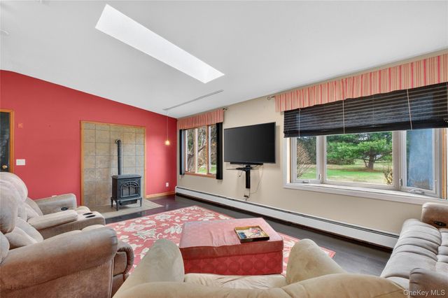 152 Robinson Lane, Wappingers Falls, NY 12590