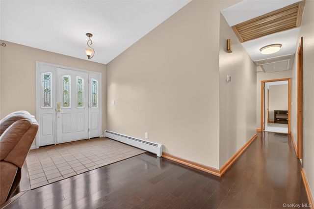 152 Robinson Lane, Wappingers Falls, NY 12590