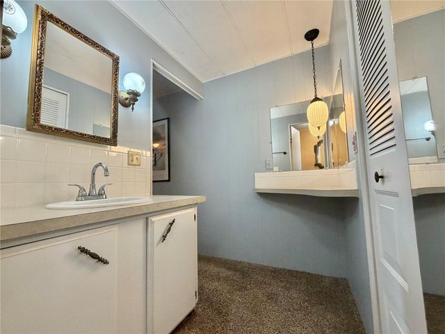 187 JACARANDA DRIVE, Leesburg, FL 34748