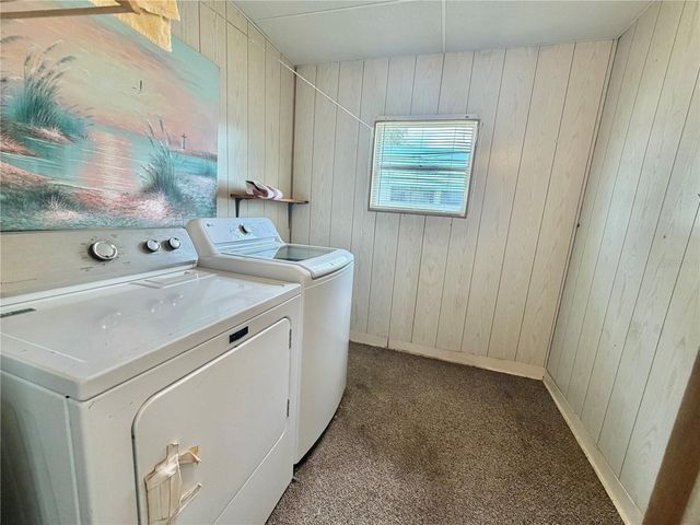 187 JACARANDA DRIVE, Leesburg, FL 34748