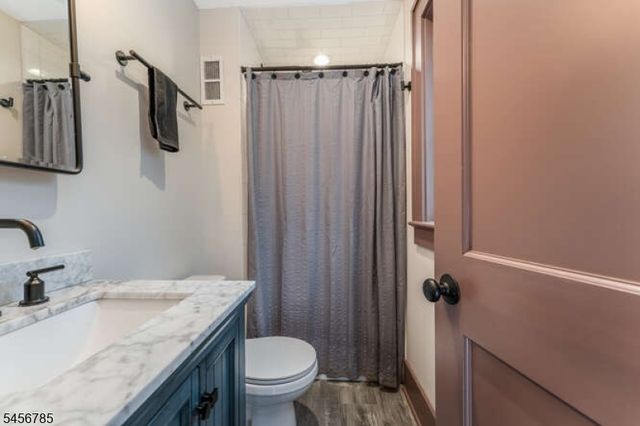 169 Leigh St, Clinton Town, NJ 08809