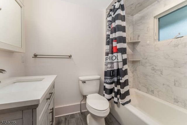169 Leigh St, Clinton Town, NJ 08809