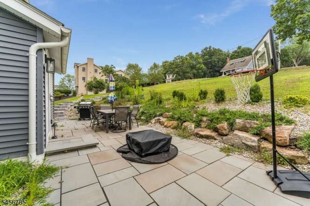 169 Leigh St, Clinton Town, NJ 08809