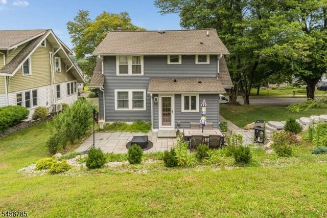 169 Leigh St, Clinton Town, NJ 08809