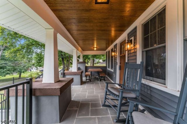 169 Leigh St, Clinton Town, NJ 08809