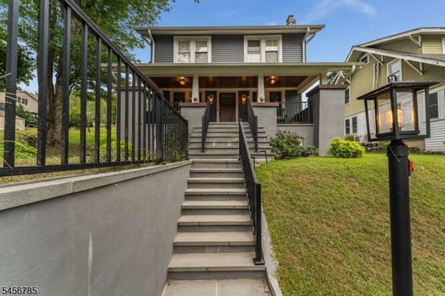 169 Leigh St, Clinton Town, NJ 08809