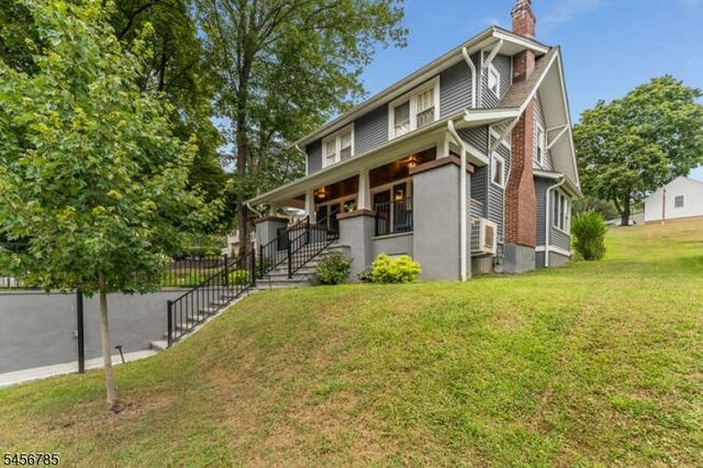 169 Leigh St, Clinton Town, NJ 08809