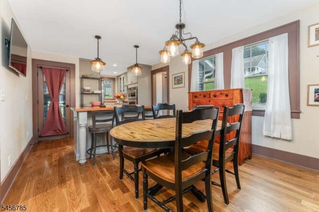 169 Leigh St, Clinton Town, NJ 08809