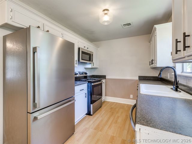 30174 E 150th Street S, Coweta, OK 74429