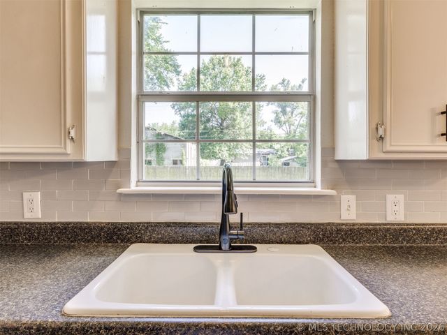 30174 E 150th Street S, Coweta, OK 74429