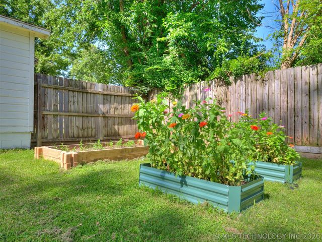 30174 E 150th Street S, Coweta, OK 74429