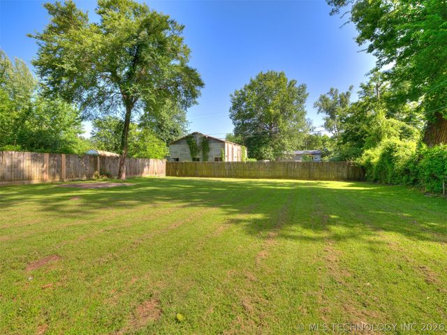 30174 E 150th Street S, Coweta, OK 74429