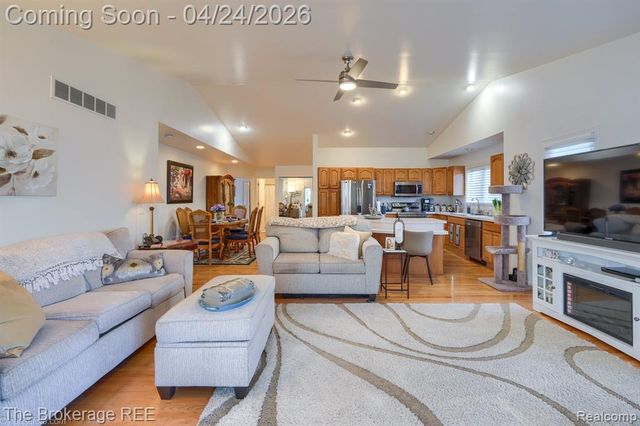 9201 Emily Drive, Davison, MI 48423