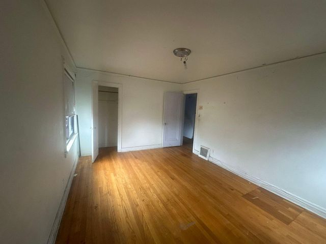 15875 Strathmoor Street, Detroit, MI 48227