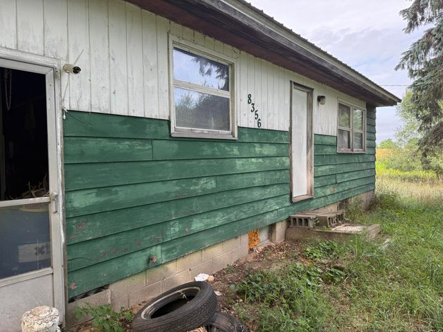 8356 E Loop Road, Hesperia, MI 49421
