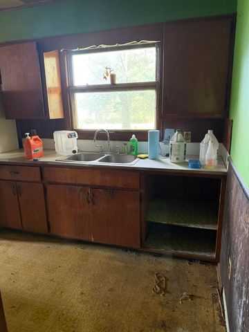 8356 E Loop Road, Hesperia, MI 49421