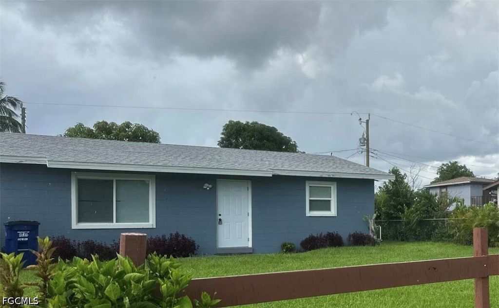 4630 New Haven DR, Fort Myers, FL 33908