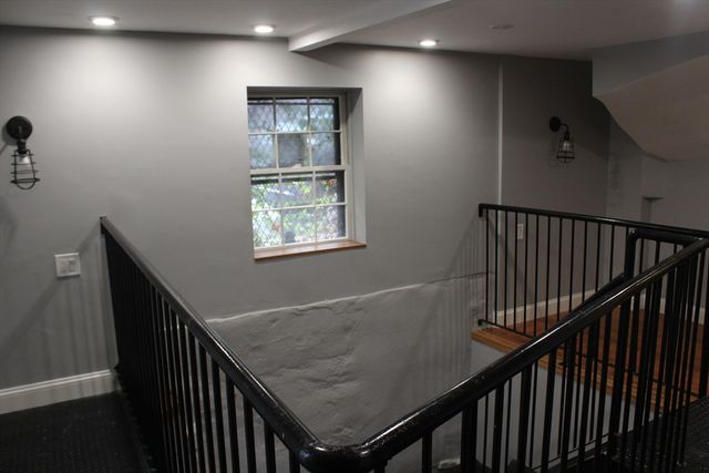 49 Brimmer St 10, Boston, MA 02108