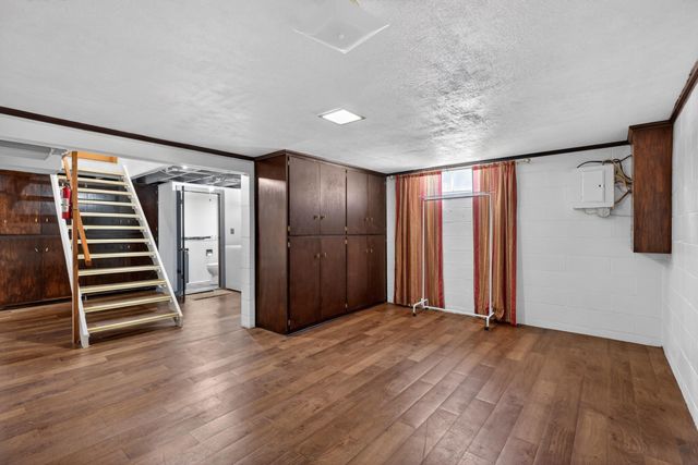 1710 E Mitchell Avenue, Waterloo, IA 50702