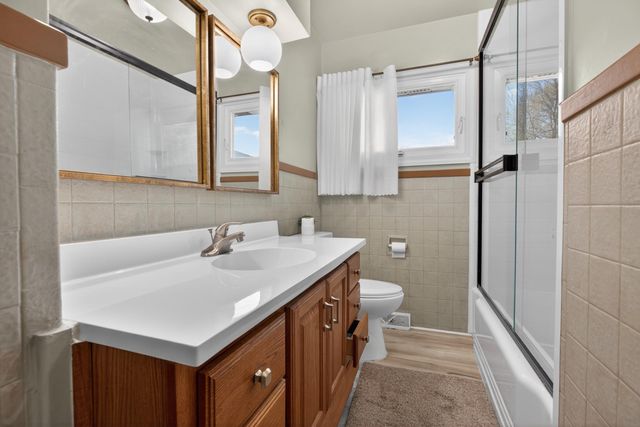 1710 E Mitchell Avenue, Waterloo, IA 50702