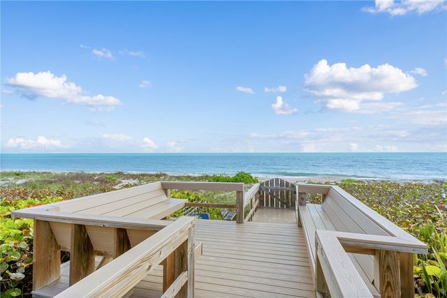 1150 Reef Road A8, Vero Beach, FL 32963