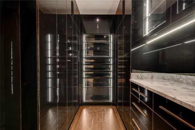 6404 Lakehurst Avenue, Dallas, TX 75230