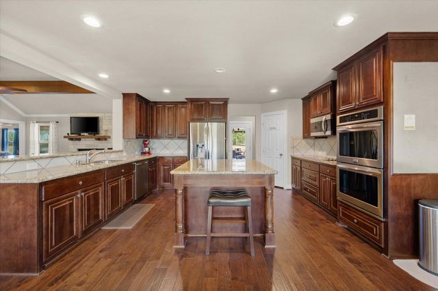 12615 County Road 3270, Kerens, TX 75144