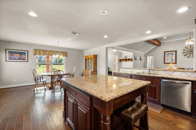 12615 County Road 3270, Kerens, TX 75144