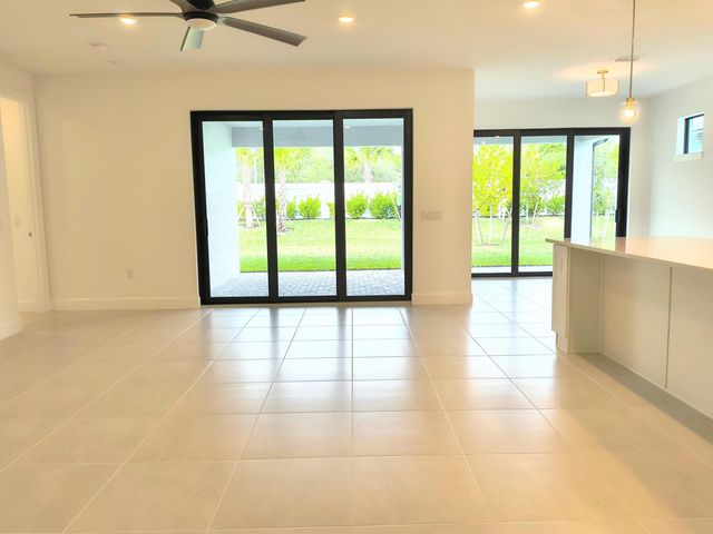 9697 Chora Tunel Way, Lake Worth, FL 33467
