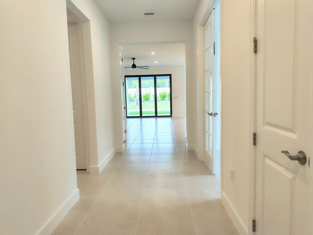 9697 Chora Tunel Way, Lake Worth, FL 33467