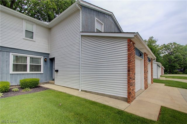 8225 Lancaster Drive, Mentor, OH 44060