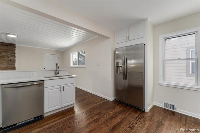 3274 Harvard Road, Royal Oak, MI 48073