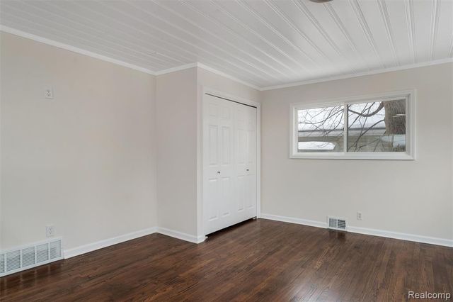 3274 Harvard Road, Royal Oak, MI 48073