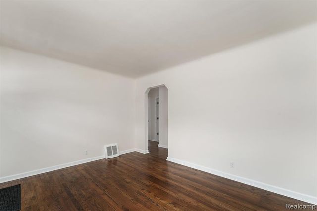 3274 Harvard Road, Royal Oak, MI 48073