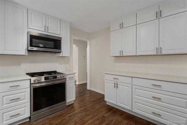 3274 Harvard Road, Royal Oak, MI 48073